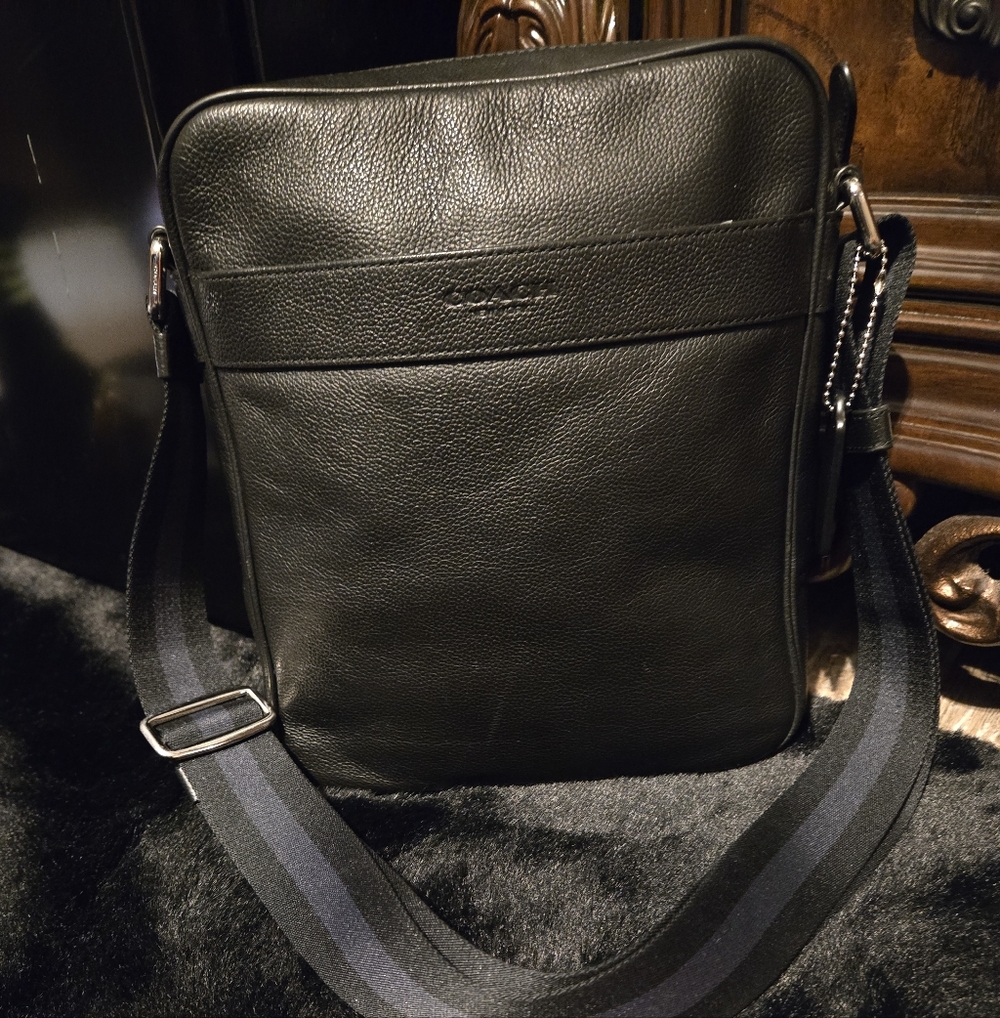 Coach Mens Black Leather Messenger Bag